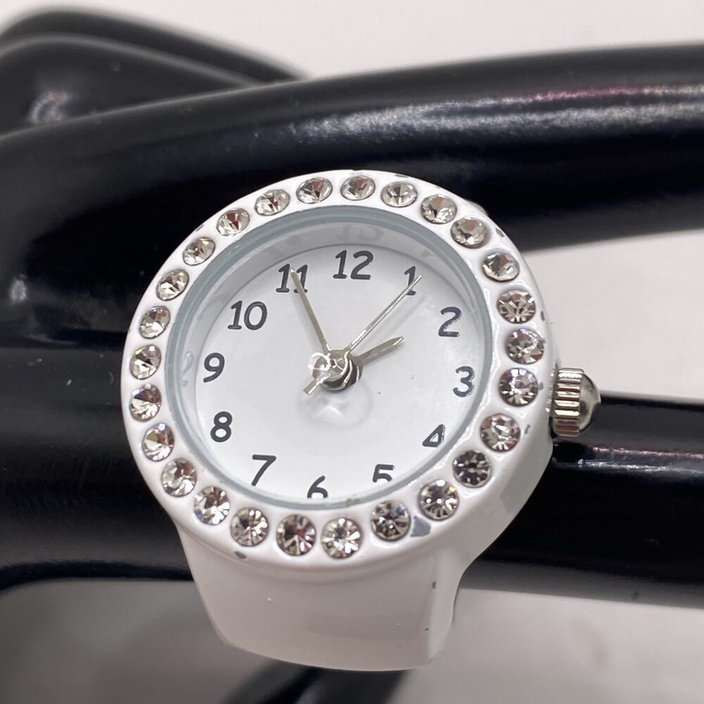 Vintage Fashion Claires Rhinestone Ring Watch Works New Battery